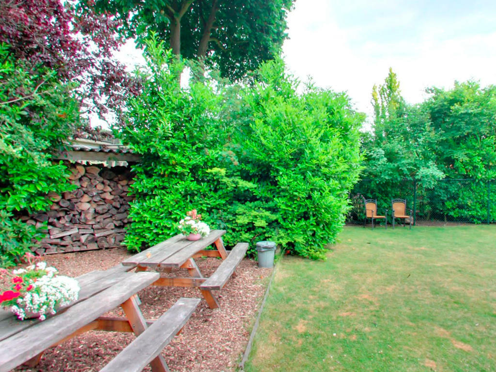 Gasthuis Pension Via Quidam Vaassen Extérieur photo